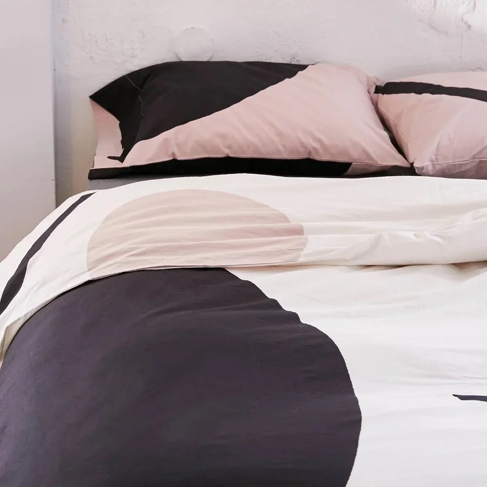 EUC Modern Marks Duvet Cover & Two Pillowcases - Full/Queen